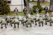Výber do 5. pluku špeciálneho určenia počíta svoj druhý deň